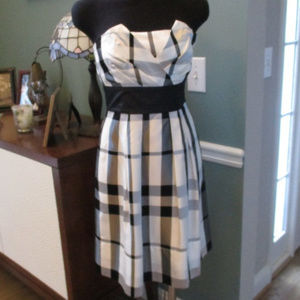 White House Black Market strapless dress - white